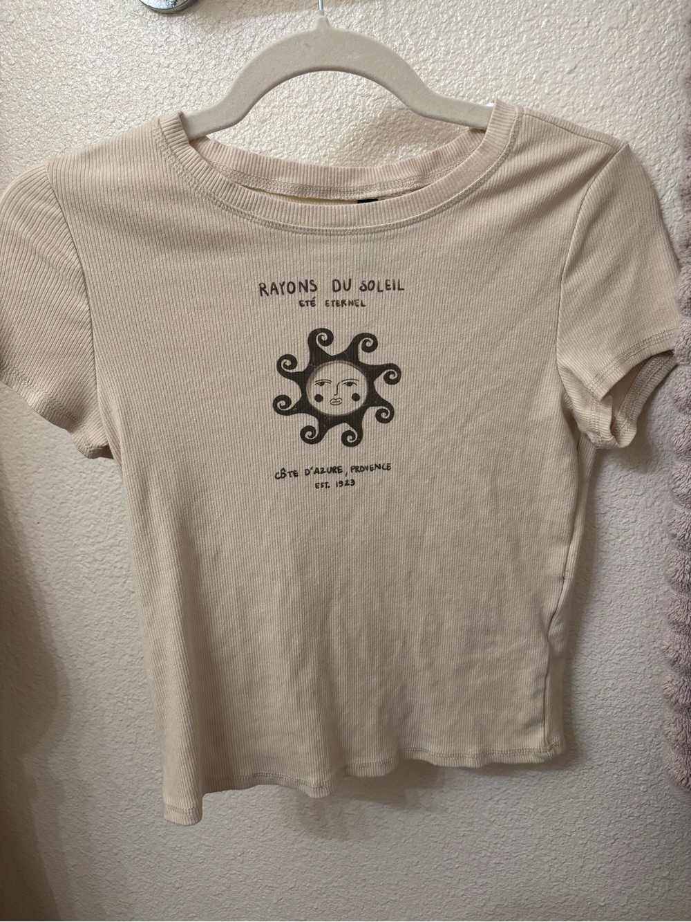 Cream Ribbed Graphic Tee with Sun design